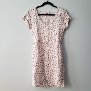 H&M Dresses - H&M Scoop Neck Swing Dress H&M Dresses - H&M Scoop Neck Swing Dress